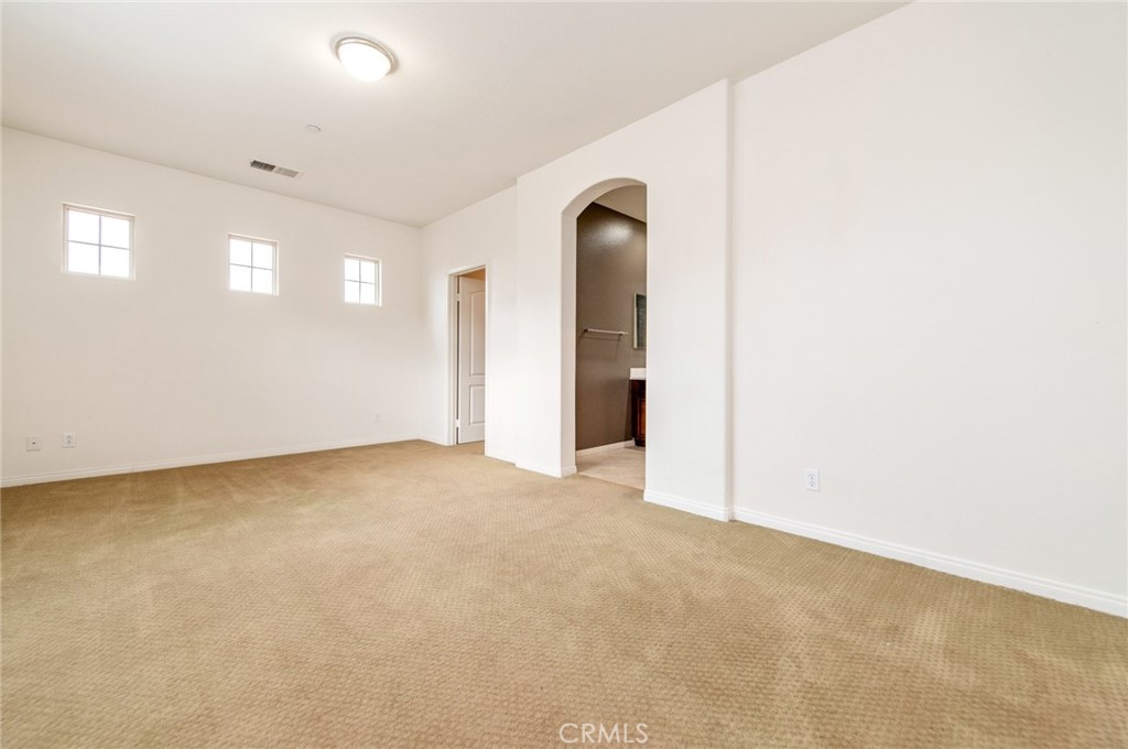 MLS #OC25269357 image #8