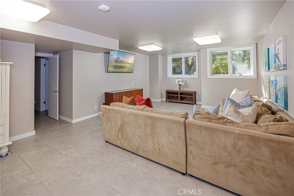 MLS #OC25269364 image #14