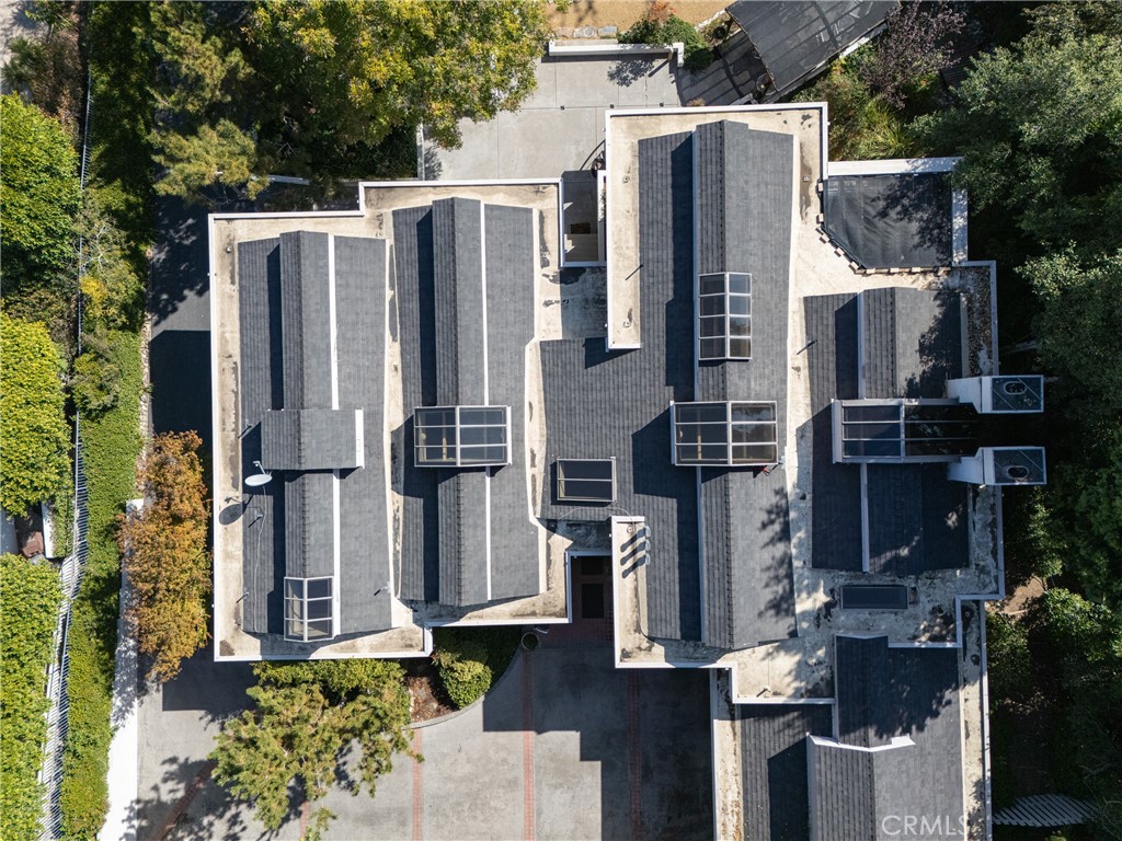 MLS #OC25269364 image #34