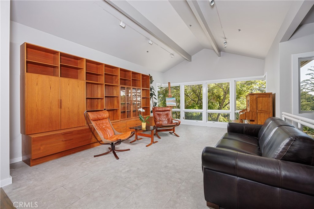 MLS #OC25269364 image #8