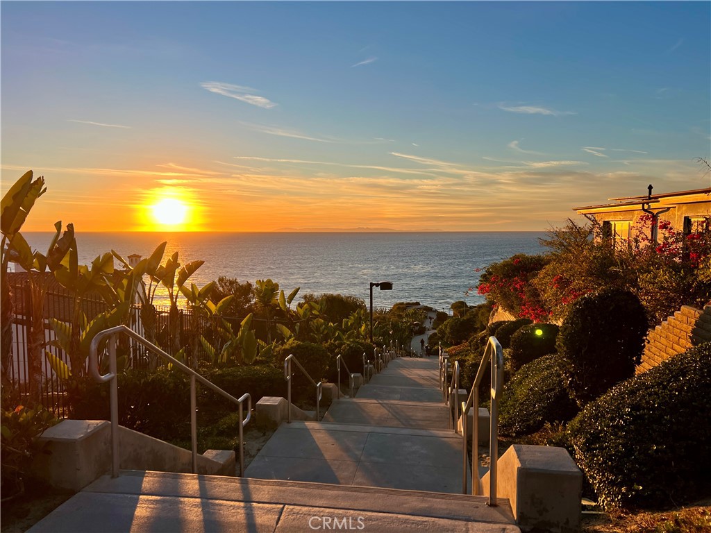 MLS #OC25269387 image #2