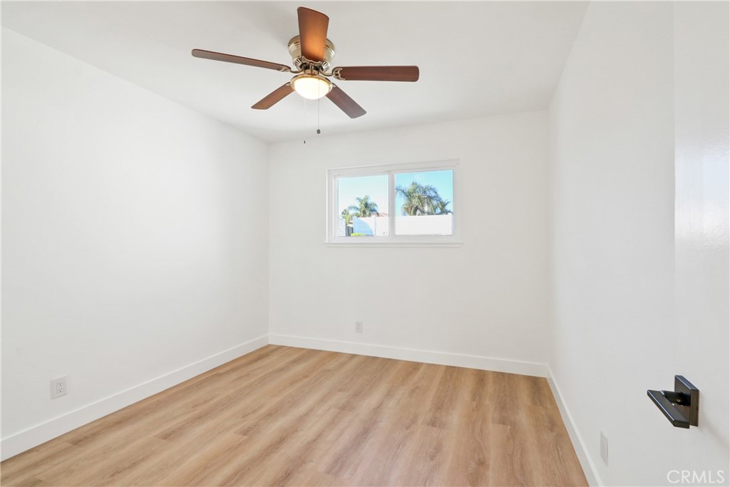 MLS #OC25269398 image #16