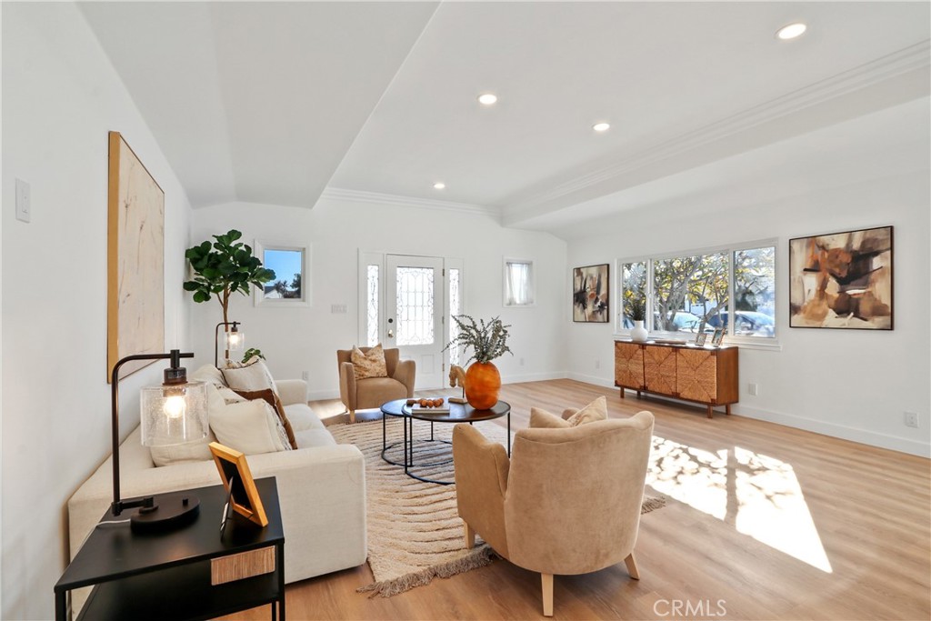 MLS #OC25269398 image #3