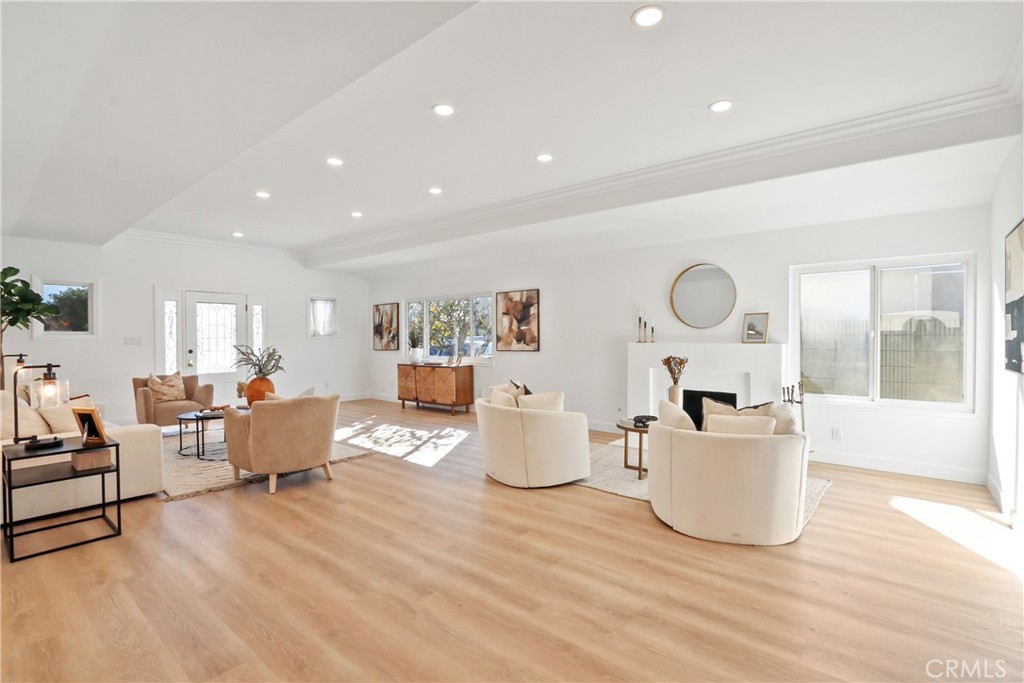 MLS #OC25269398 image #6