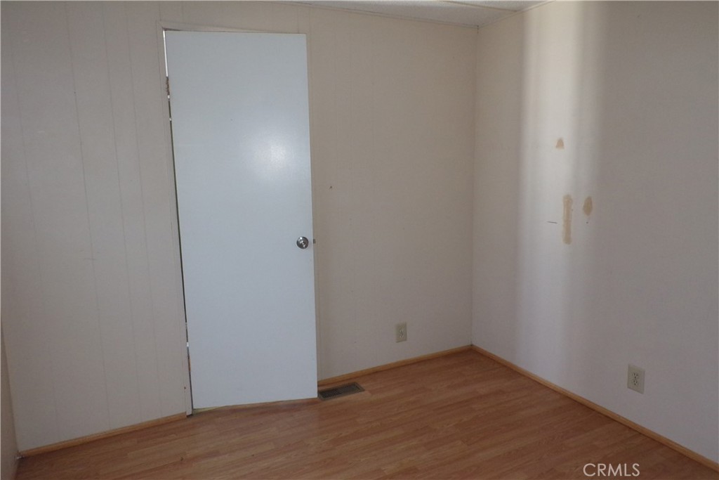 MLS #OC25269411 image #9