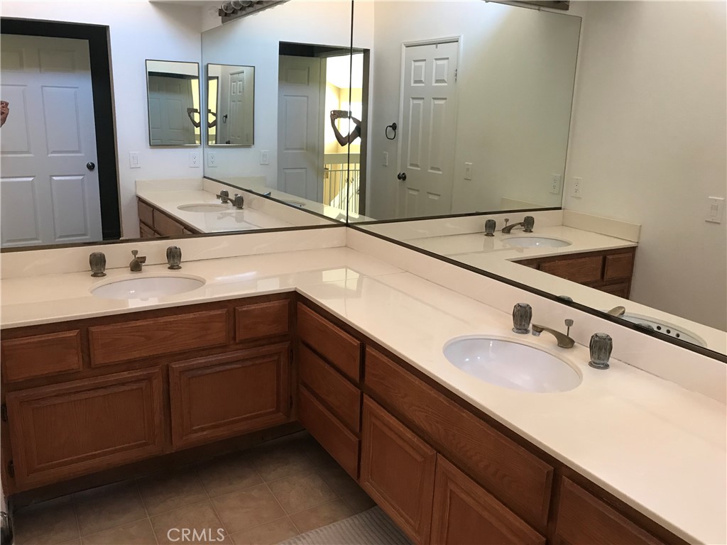 MLS #OC25269427 image #26