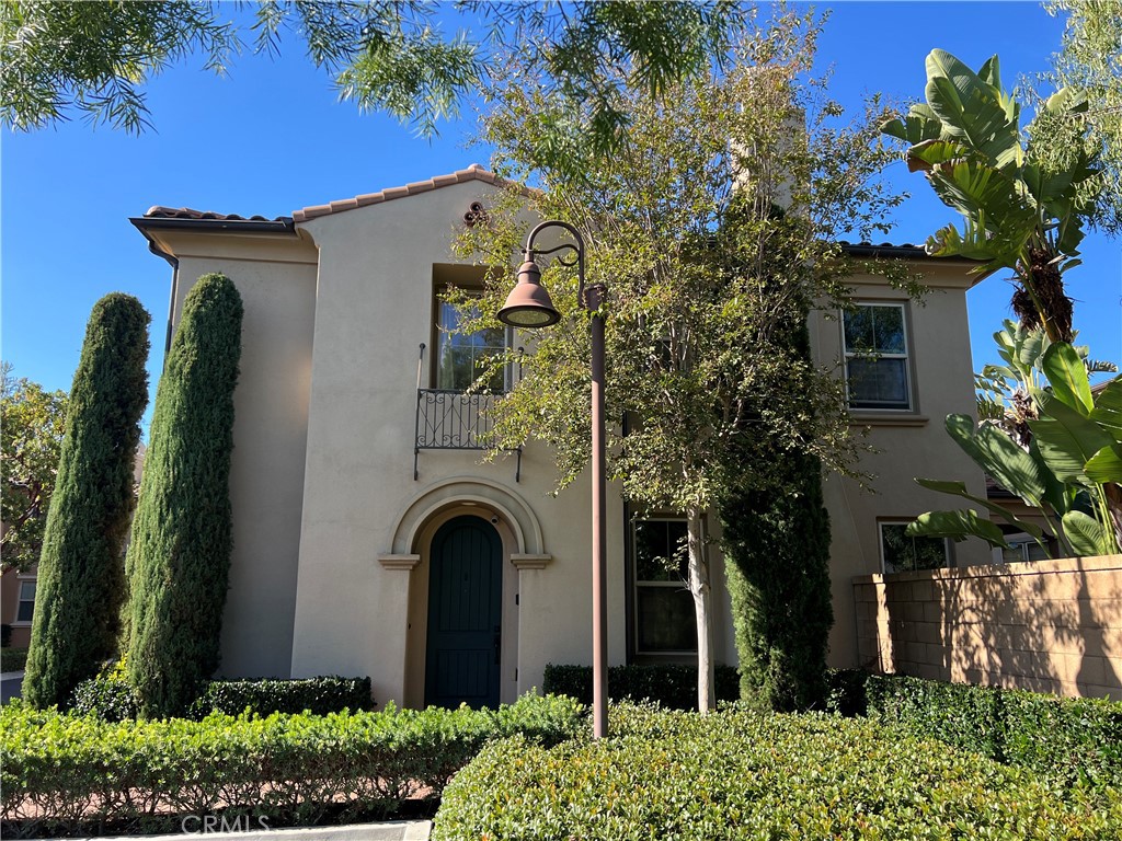 MLS #OC25269429 image #1