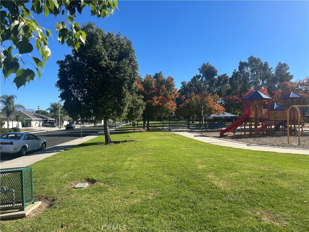 MLS #OC25269438 image #1