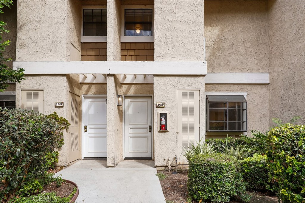 MLS #OC25269447 image #2