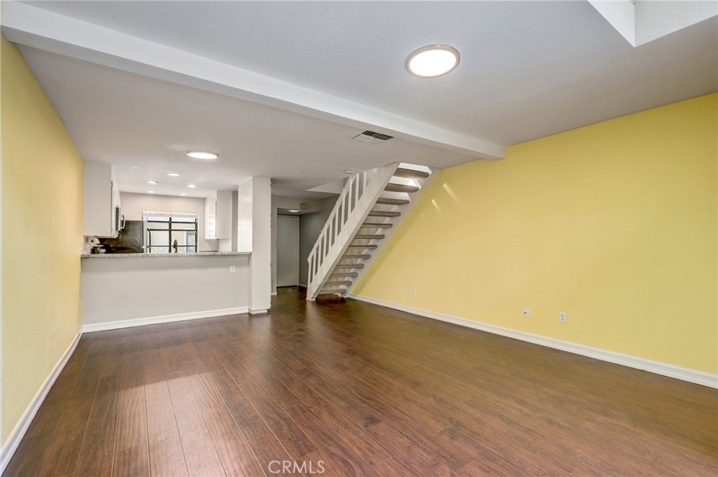 MLS #OC25269447 image #5