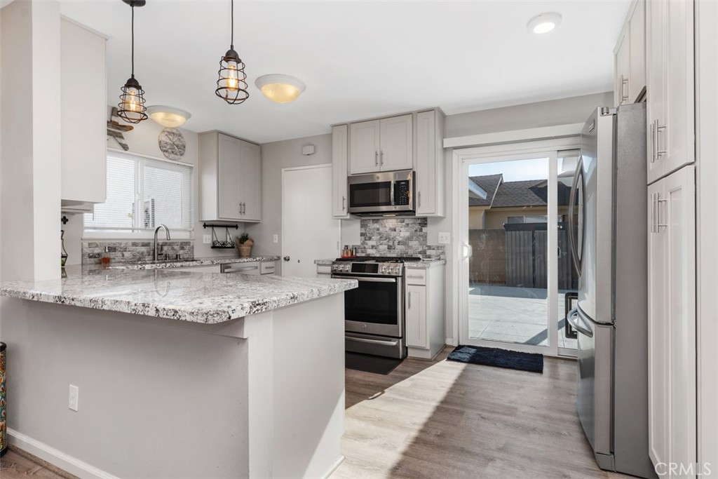 MLS #OC25269477 image #15