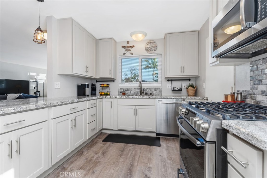 MLS #OC25269477 image #19