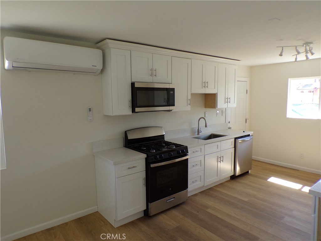 MLS #OC25269488 image #2