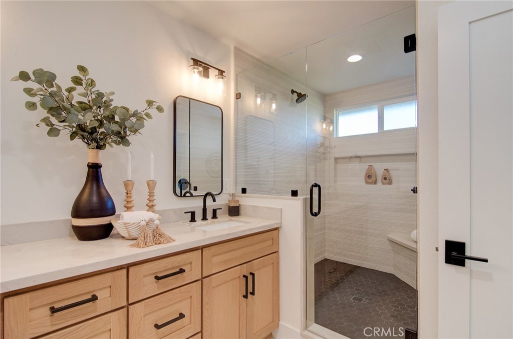 MLS #OC25269502 image #14