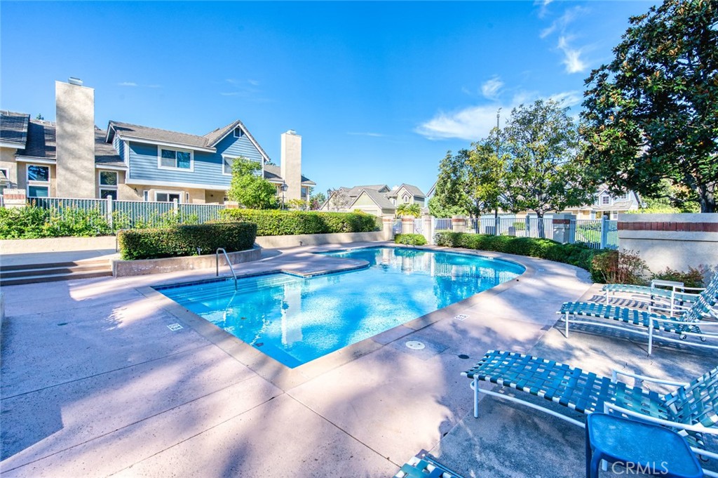 MLS #OC25269522 image #24