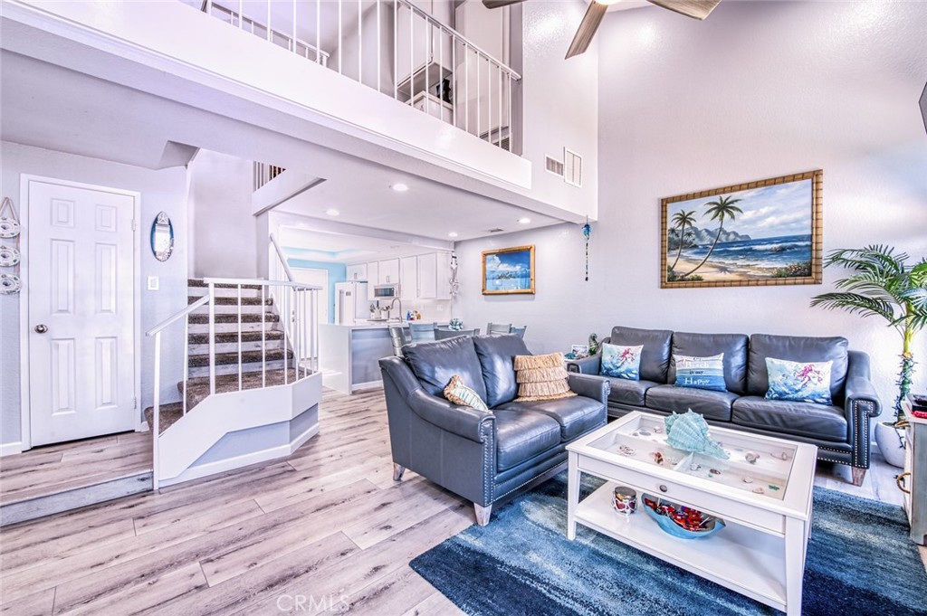 MLS #OC25269522 image #4