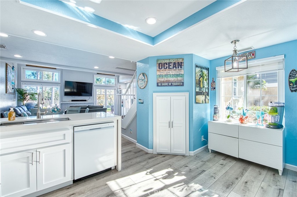 MLS #OC25269522 image #9