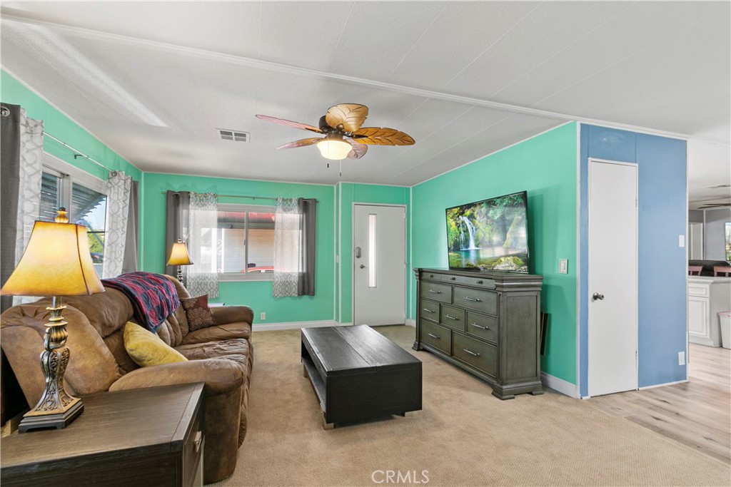 MLS #OC25269601 image #5