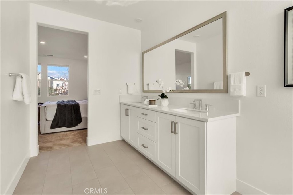 MLS #OC25269602 image #17