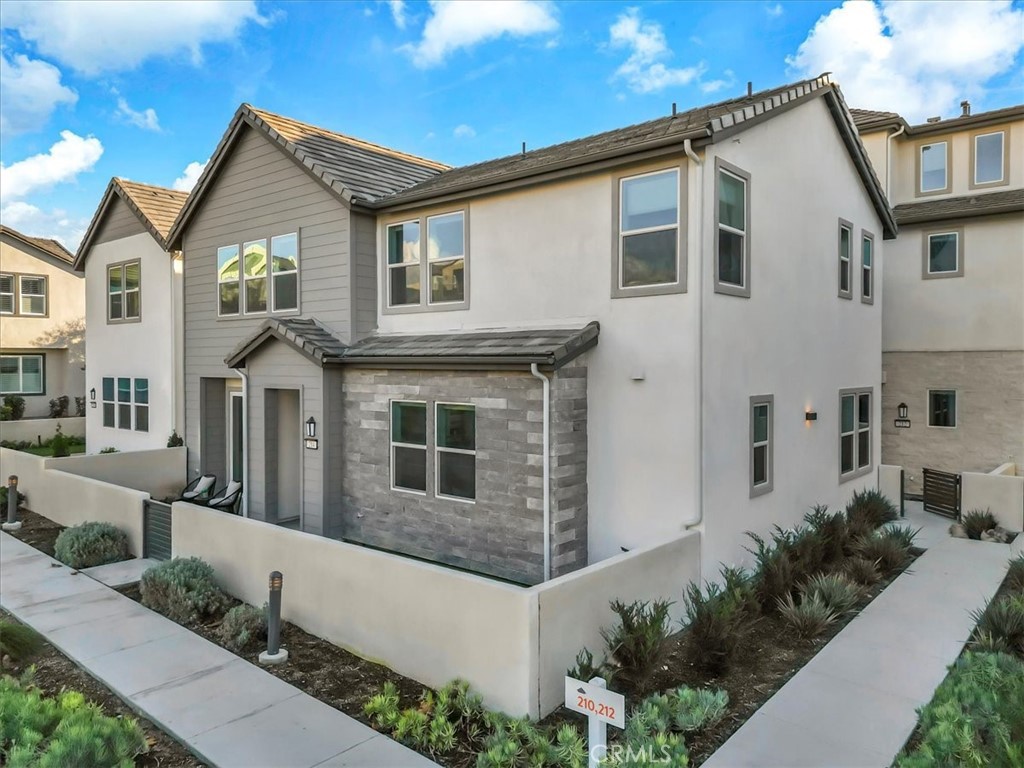 MLS #OC25269602 image #31