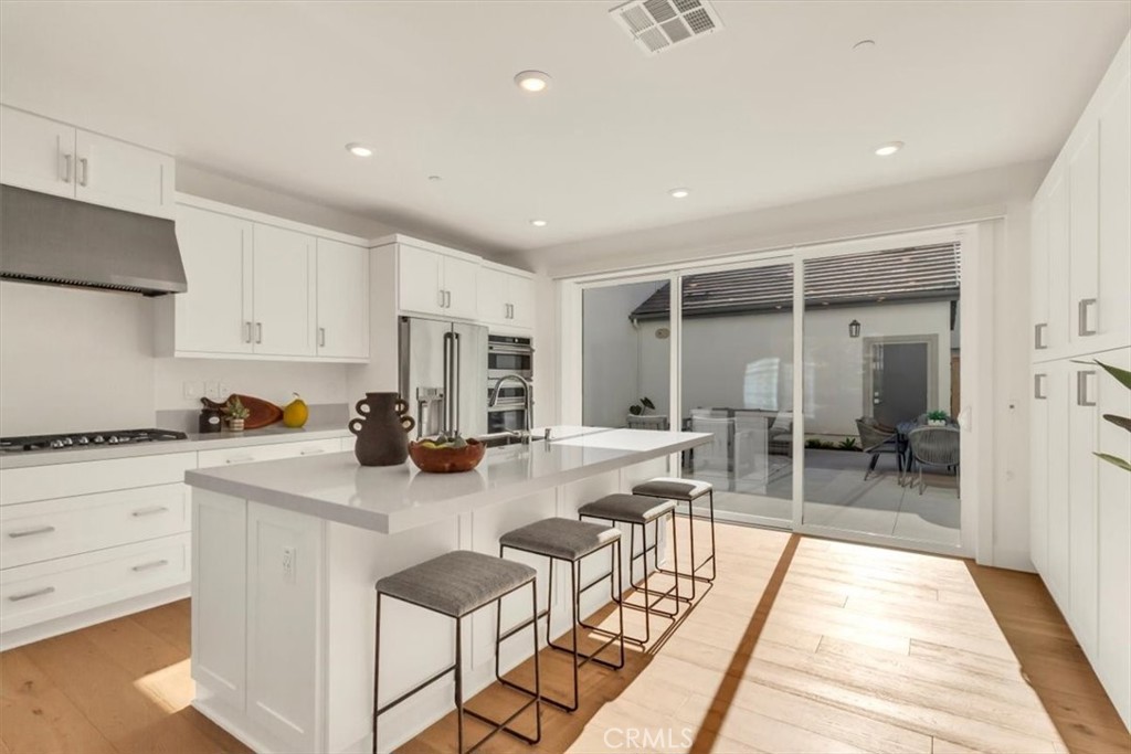 MLS #OC25269602 image #5