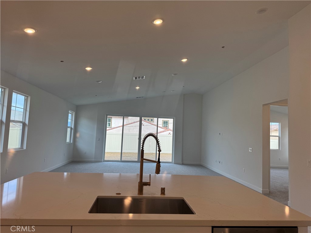 MLS #OC25269672 image #4