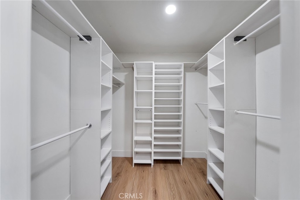 MLS #OC25269688 image #24