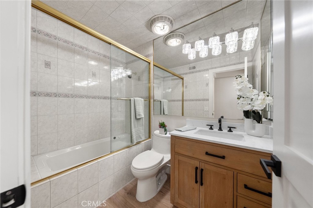 MLS #OC25269688 image #33