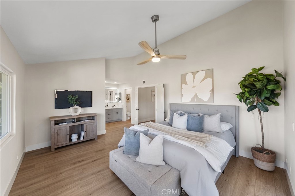 MLS #OC25269688 image #35