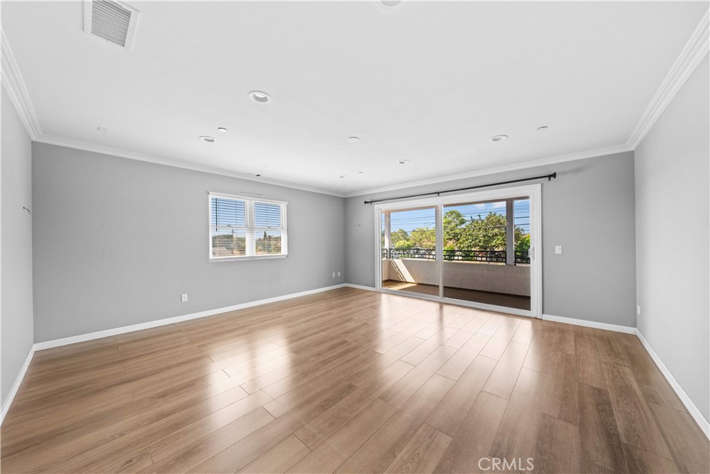 MLS #OC25269706 image #15