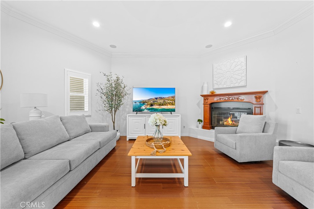 MLS #OC25269706 image #7