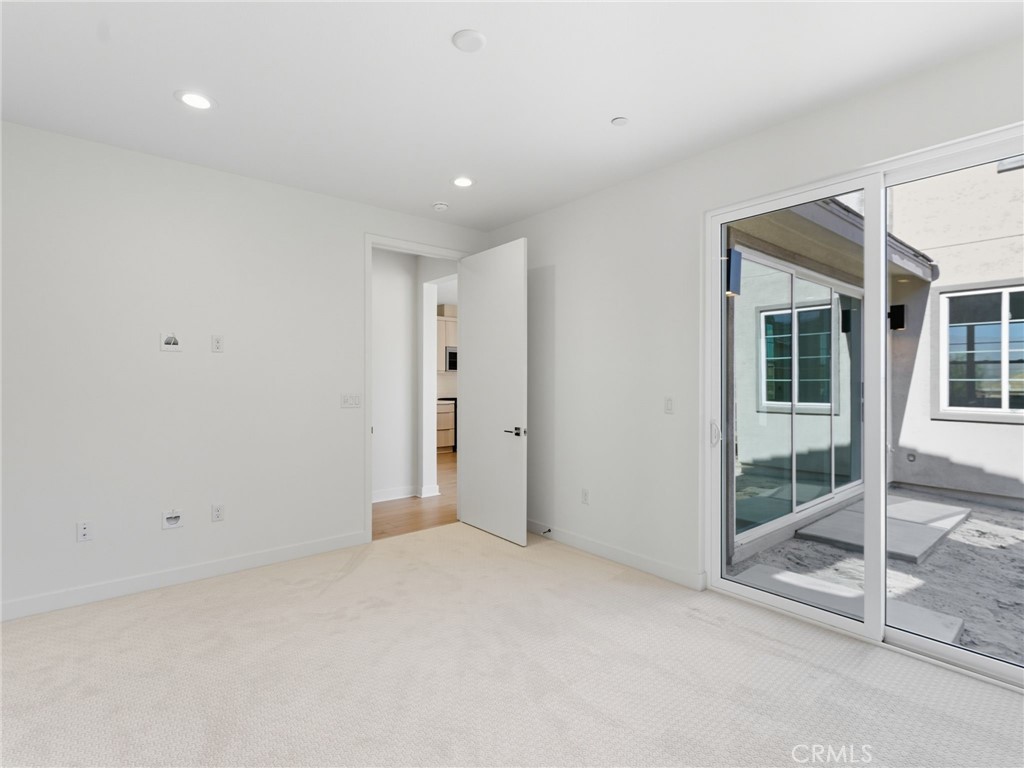 MLS #OC25269729 image #10