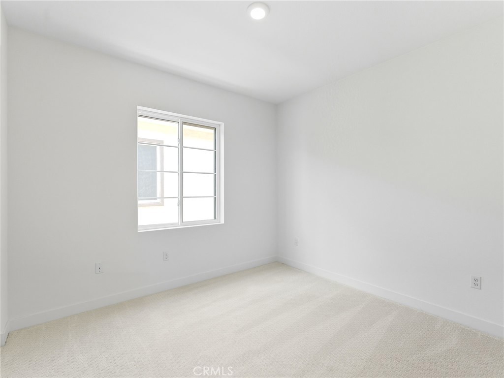 MLS #OC25269729 image #13