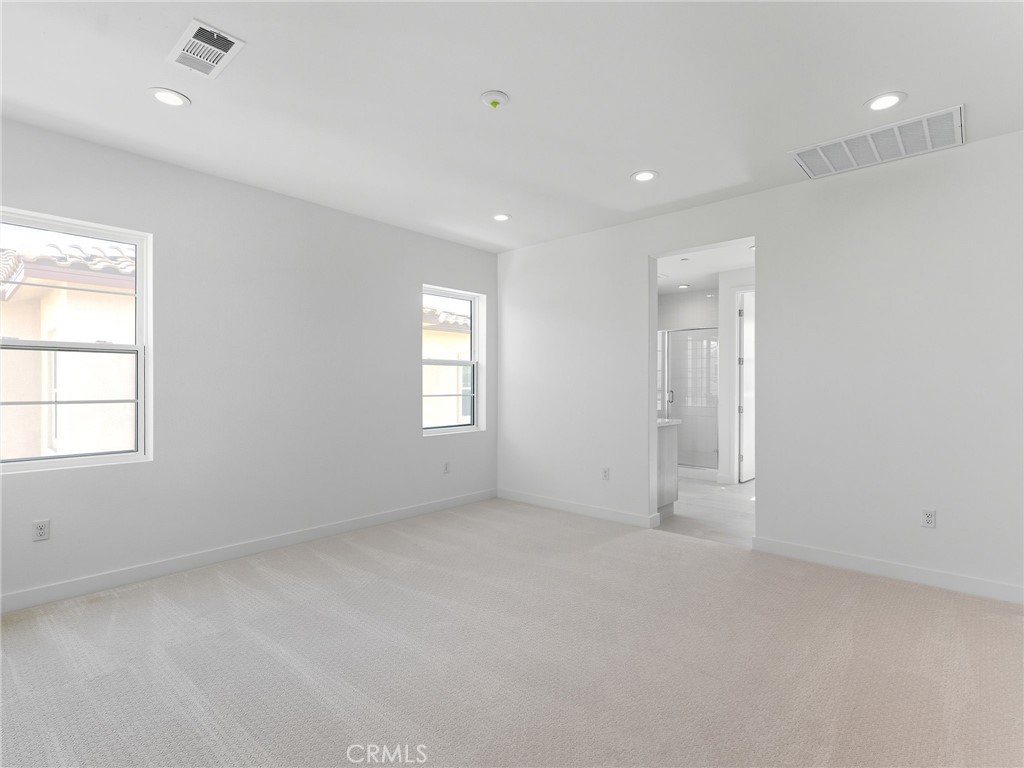 MLS #OC25269729 image #17