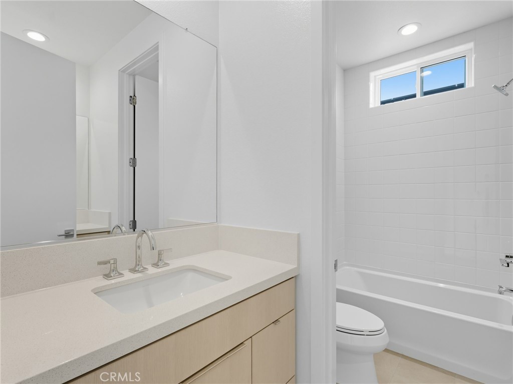 MLS #OC25269729 image #25