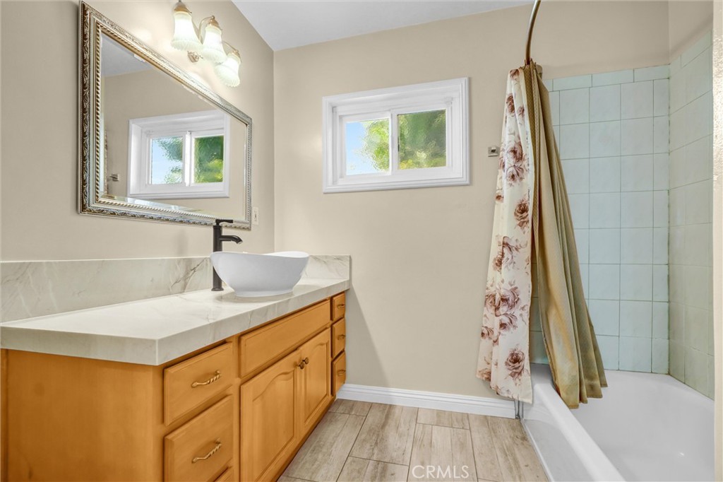 MLS #OC25269732 image #15