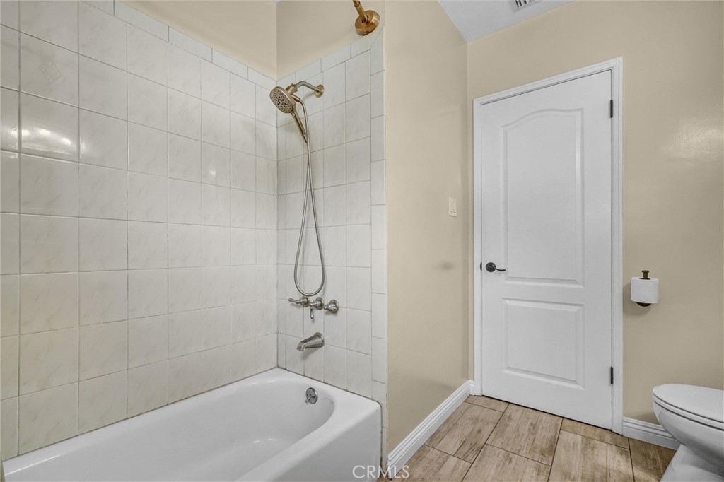 MLS #OC25269732 image #16