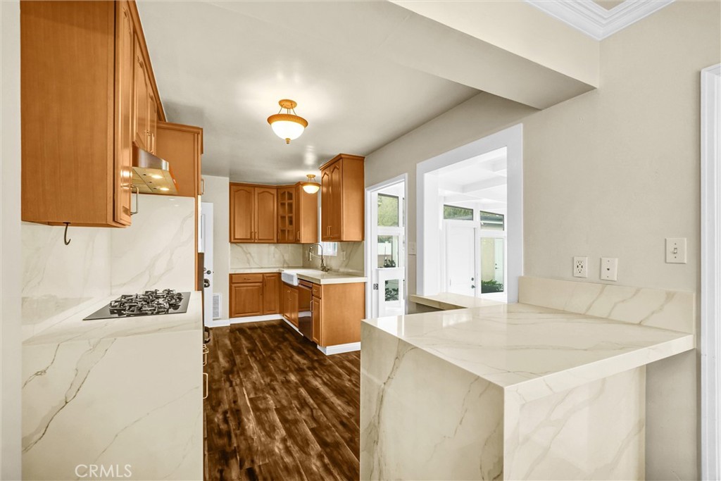 MLS #OC25269732 image #9