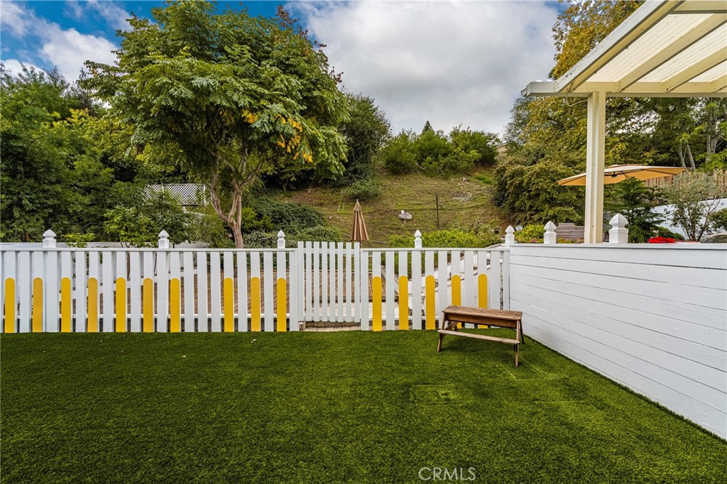 MLS #OC25269763 image #34