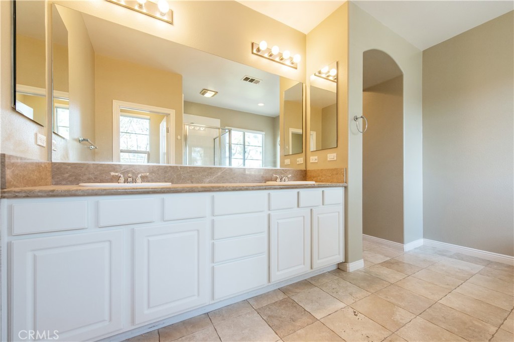 MLS #OC25269786 image #11