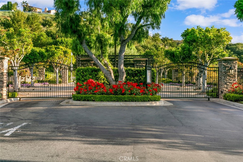 MLS #OC25269787 image #48