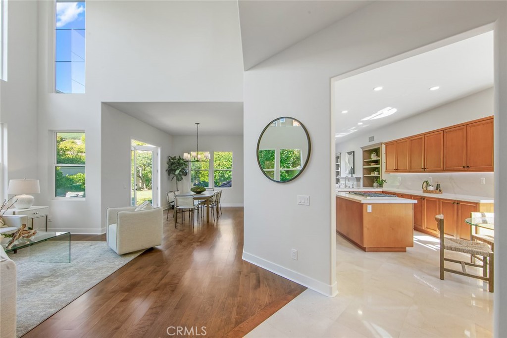 MLS #OC25269787 image #9