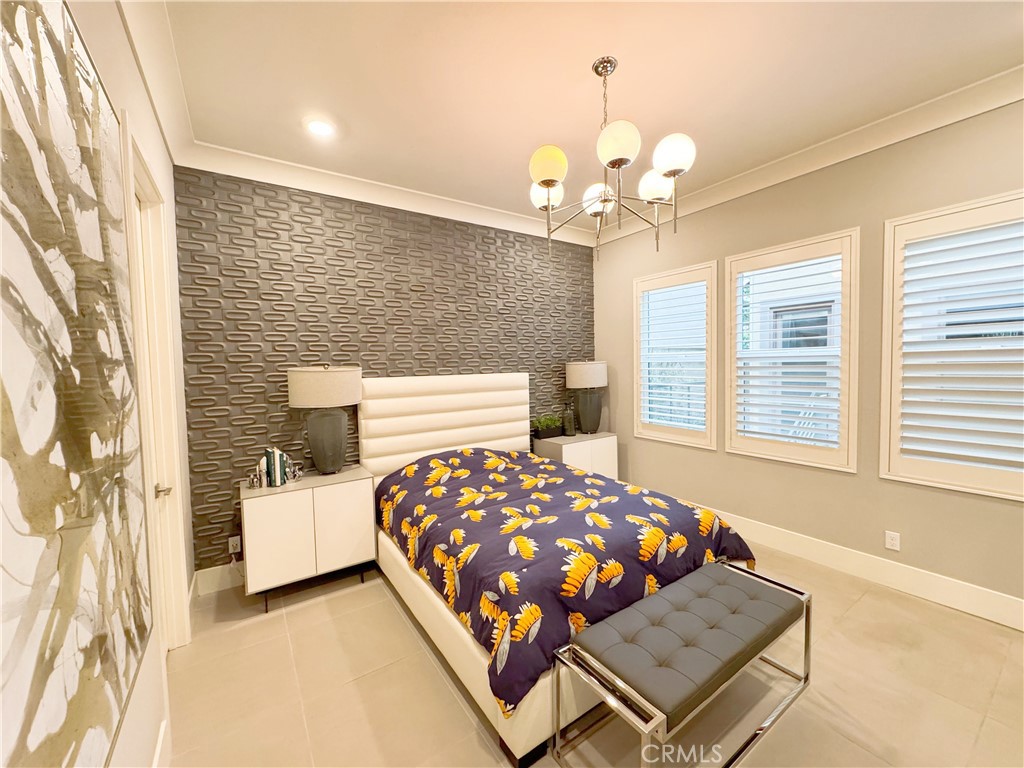 MLS #OC25269795 image #5