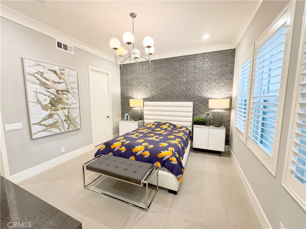 MLS #OC25269795 image #7