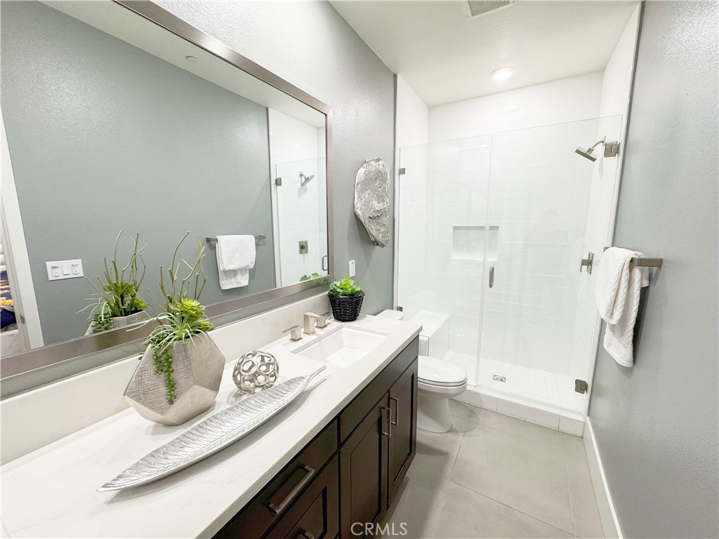 MLS #OC25269795 image #8