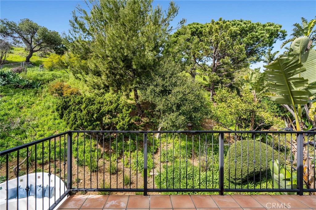 MLS #OC25269874 image #30