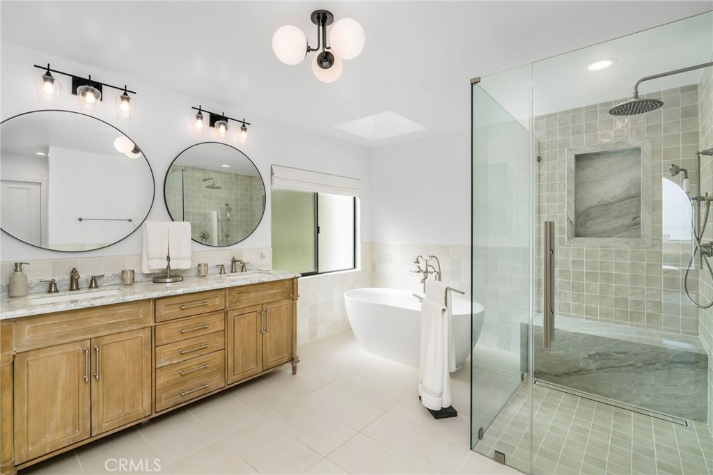 MLS #OC25269874 image #42