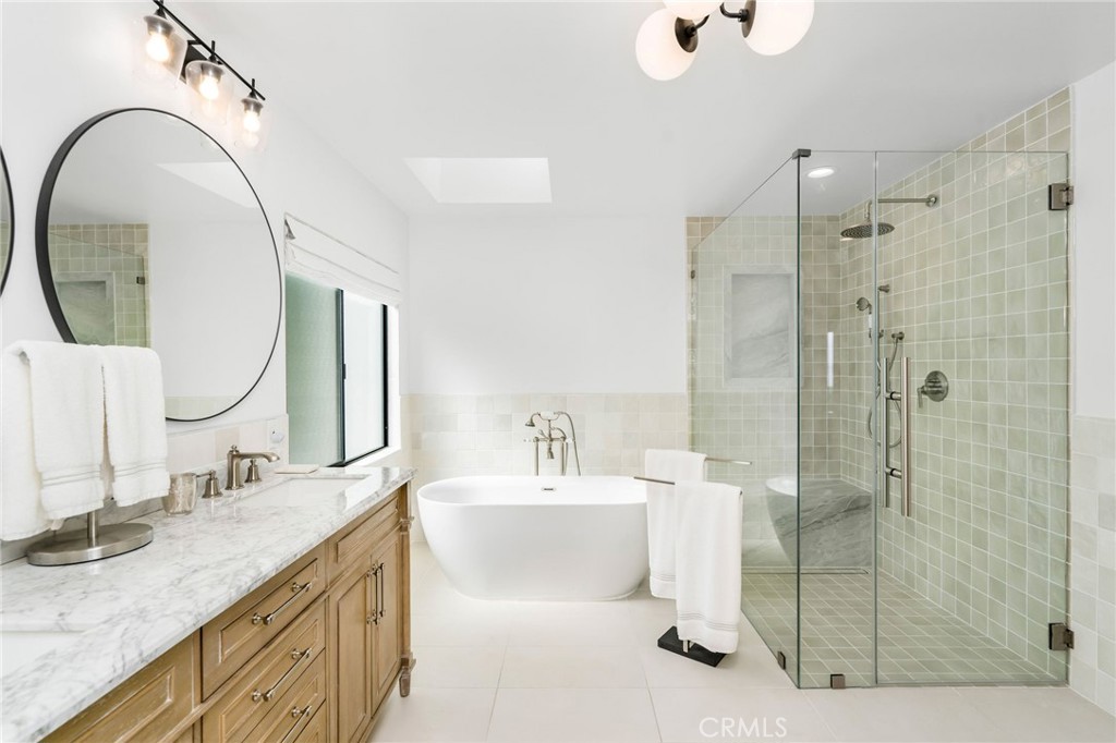 MLS #OC25269874 image #43