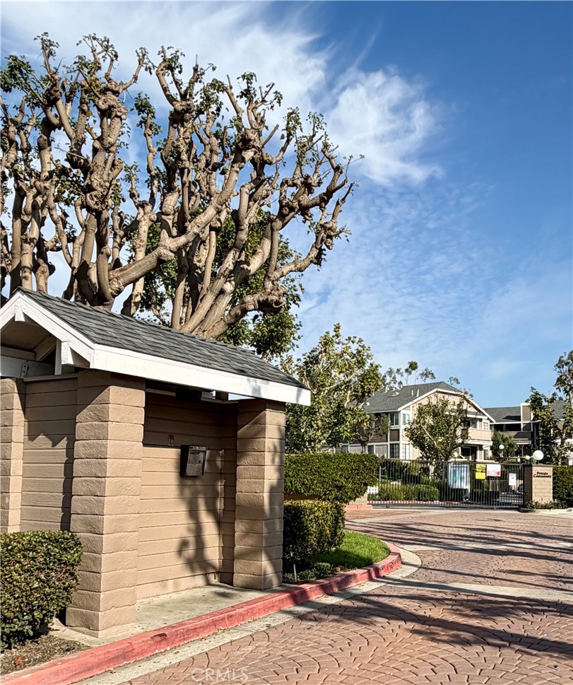 MLS #OC25269883 image #22