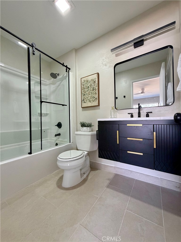 MLS #OC25269883 image #5